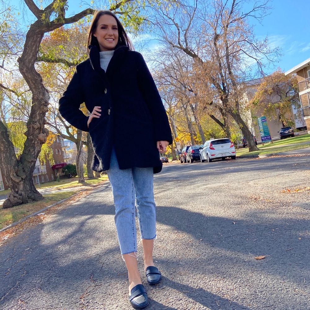 Meet your Posher, Jasmine